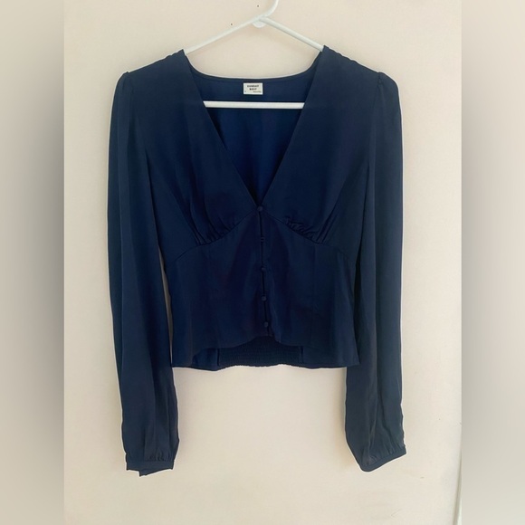 Aritzia Sunday Best Tatiana Blouse - Picture 3 of 10